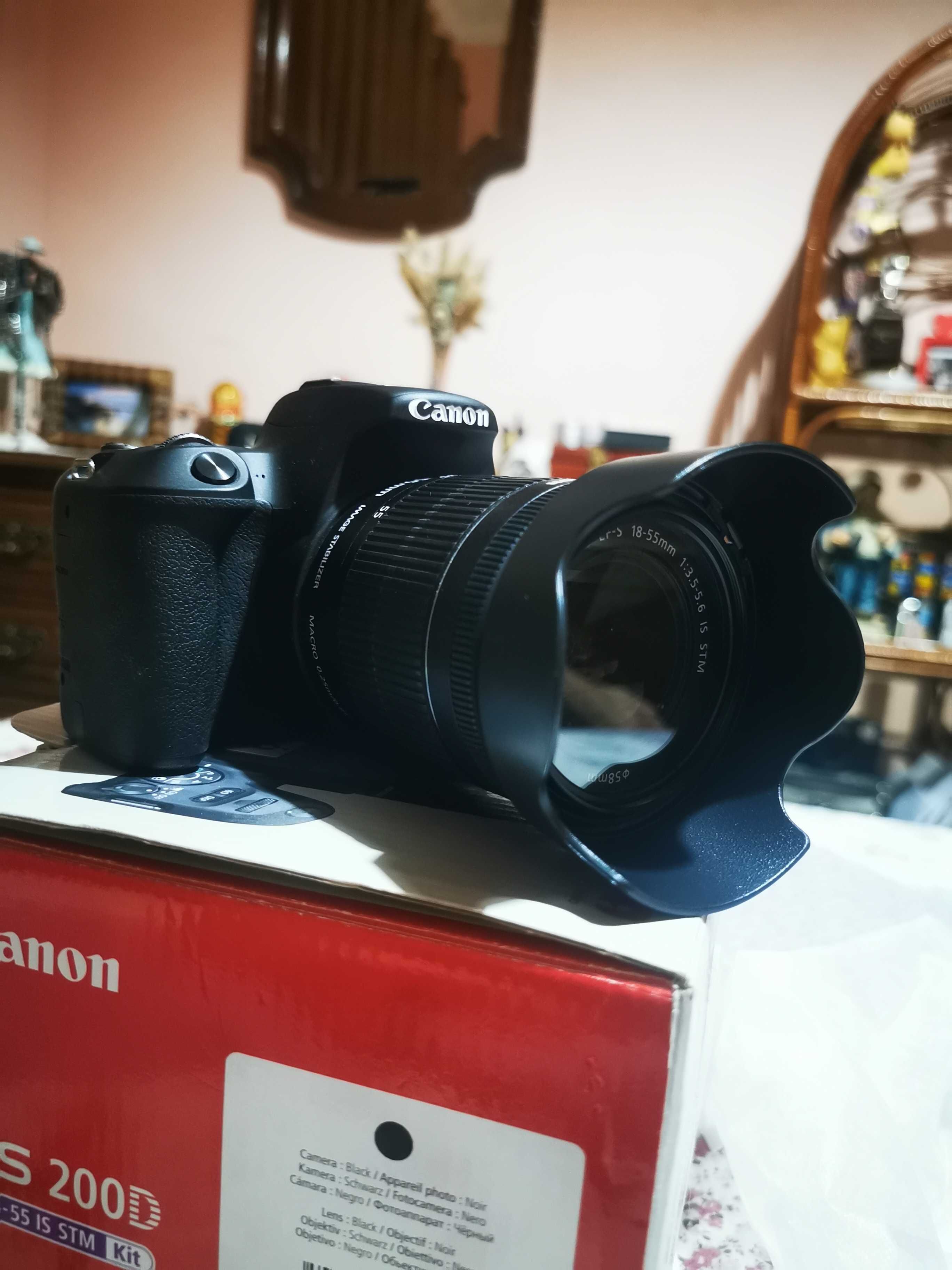Canon 200D + Lente 18-55