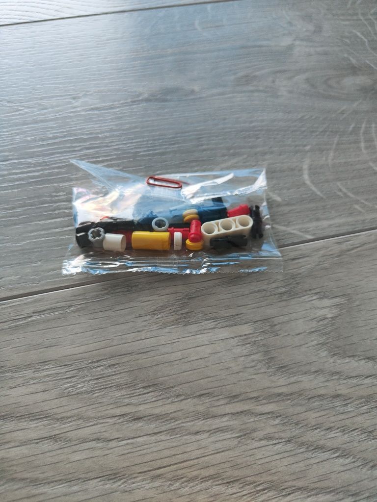 LEGO 42181 VTOL Heavy Cargo Spaceship LT81 (Concluído)