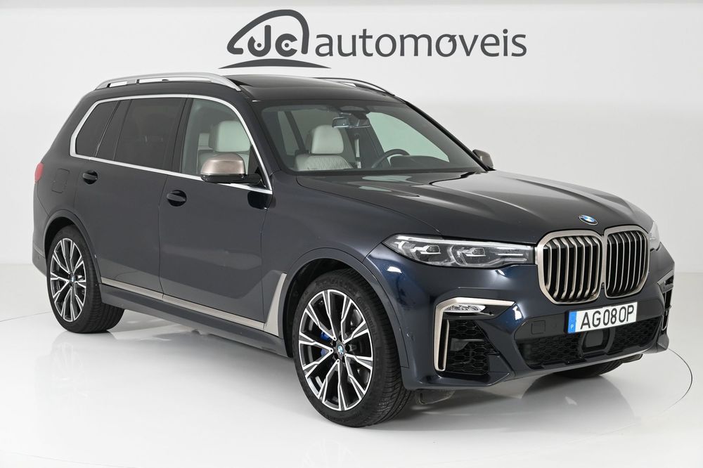 BMW X7 M50i