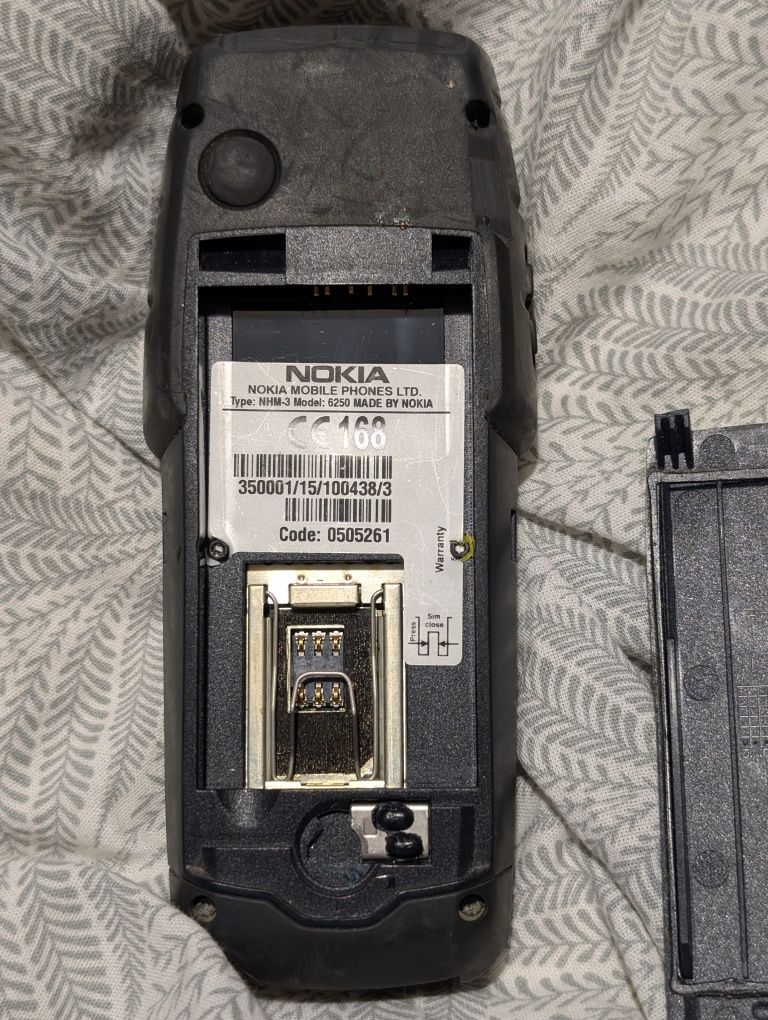 Телефон Nokia 6250