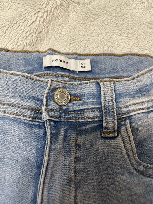 Dziewczęce jeansy szerokie