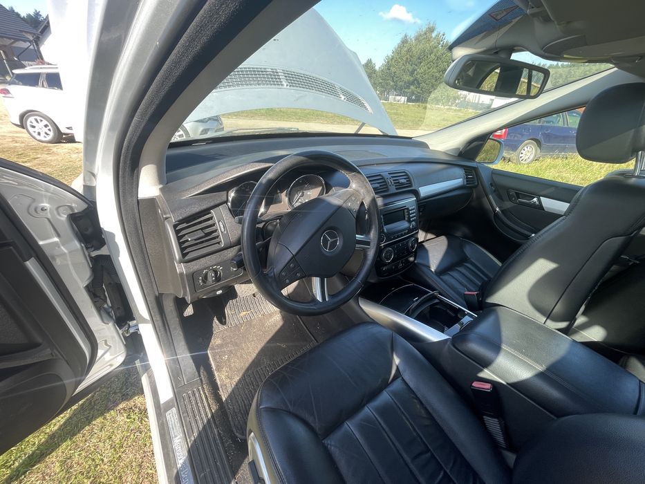 Mercedes R klasa 3,5 bezyna