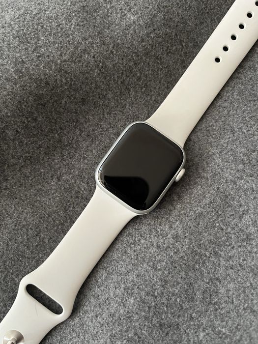 Годинник Apple Watch 8