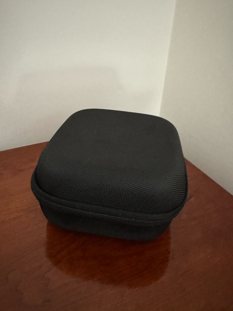 Mac mini M4 750Gb - com docking station e estojo de transporte