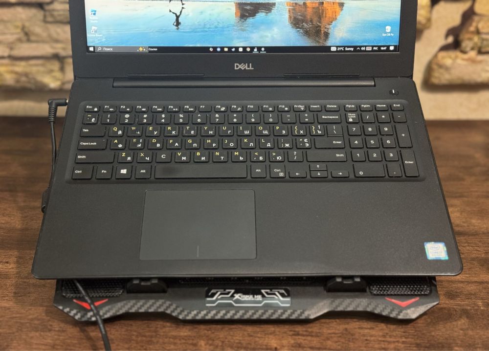 Ноутбук Dell IPS Latitude 3590 i7 8th SSD