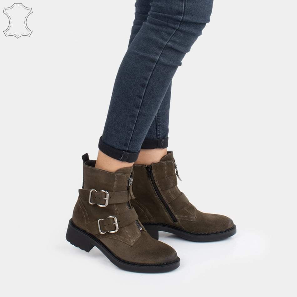 Botins para senhora em pele