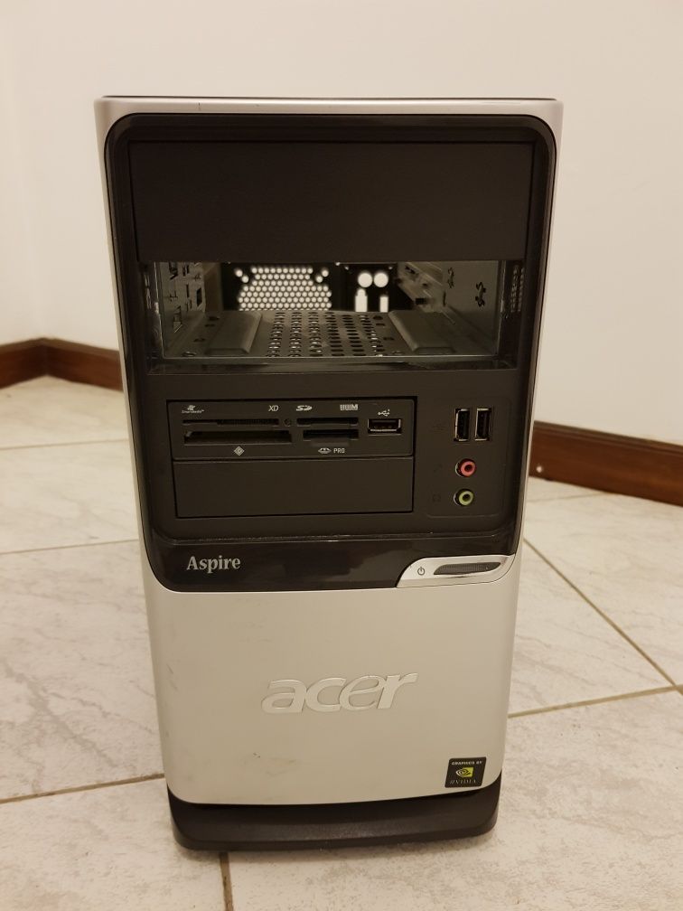 Caixa de computador desktop Acer