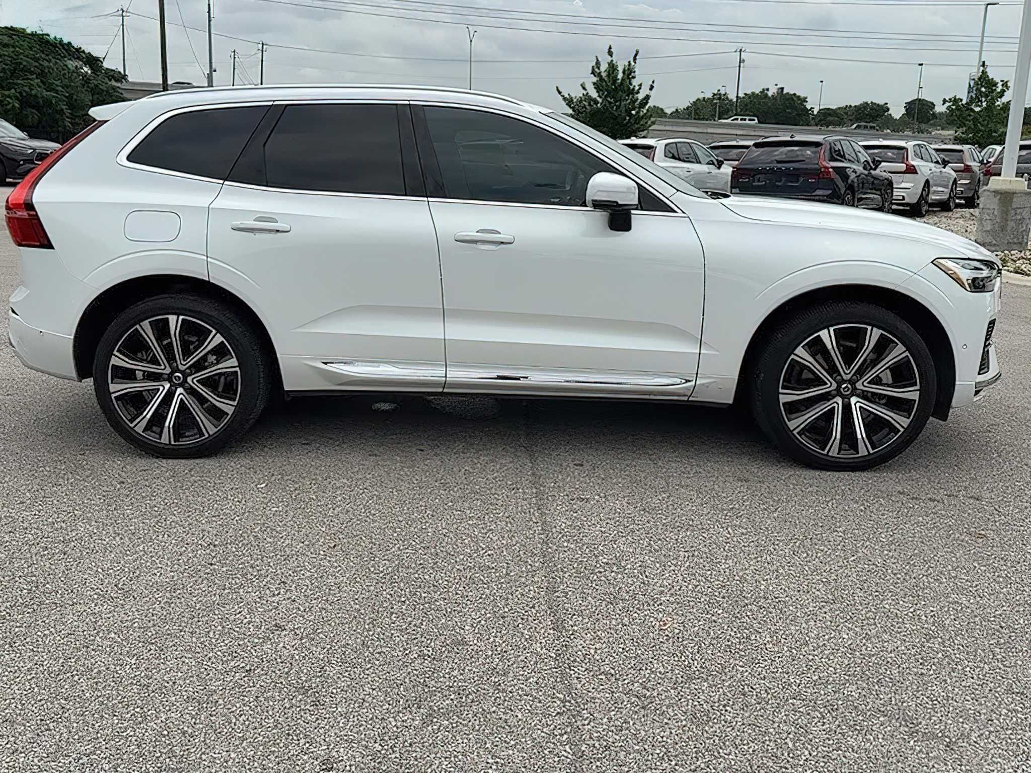 Volvo XC60 Recharge Ultimate T8 2023
