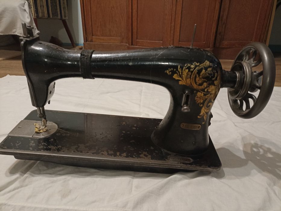 Швейная машина Singer