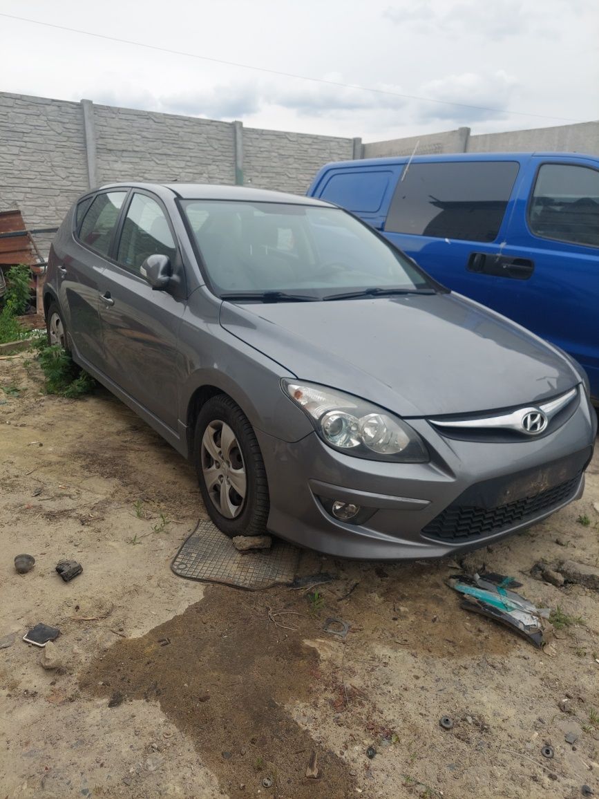 Разборка,запчастини,шрот hyundai i30 2007-2012 1,6і g4fc