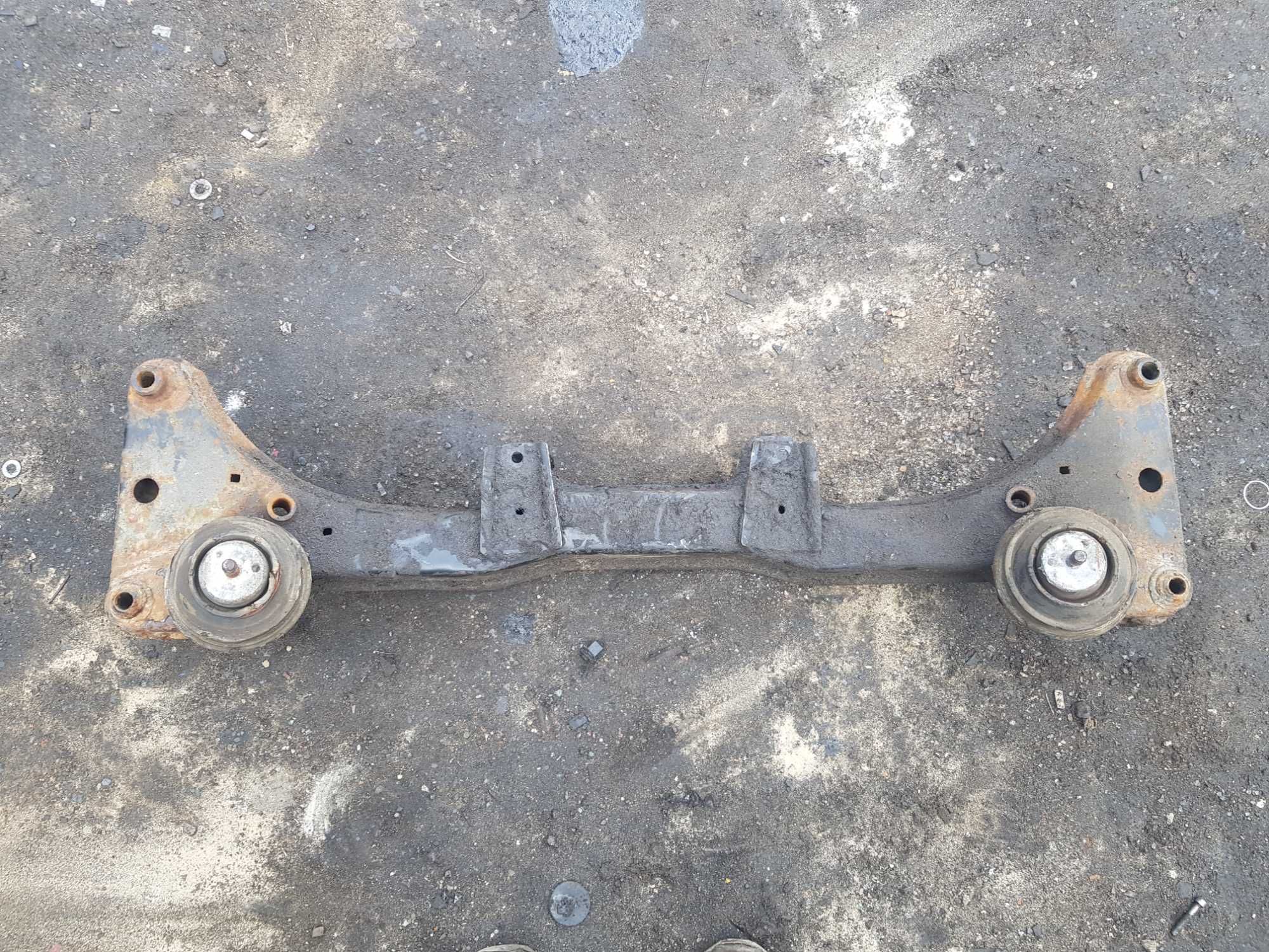 BMW E36 Sanki Wózek Belka Przód Przednie