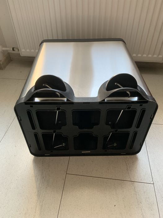 Kosz do segregacji odpadow