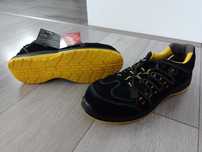 Buty dla mężczyzn 43