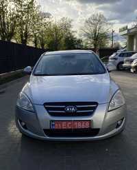 KIA ceed 2007p.  1.4 газ/бензин