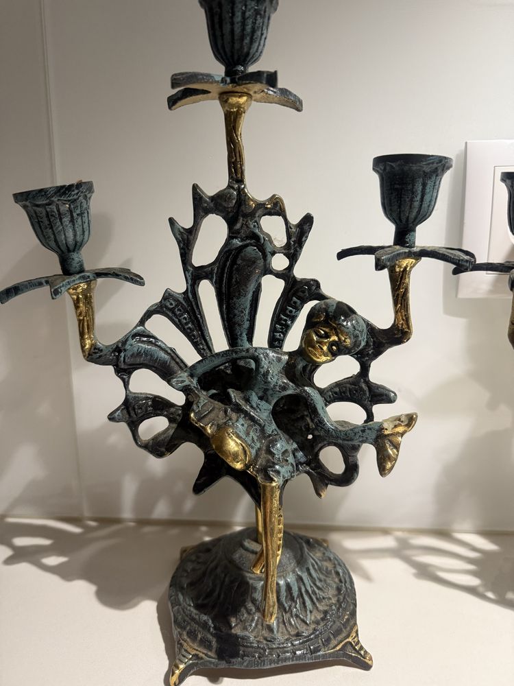 Par de Castiçais em Bronze Fundido – Estilo Art Déco / Fantasia