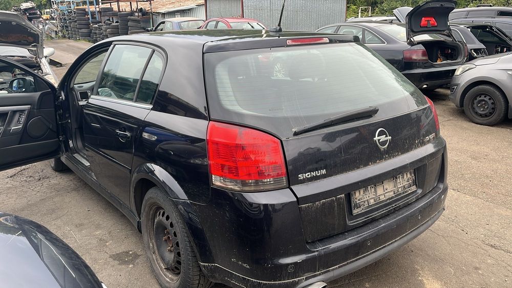 Opel sigum 1.9cdti na części zderzak xenon maska