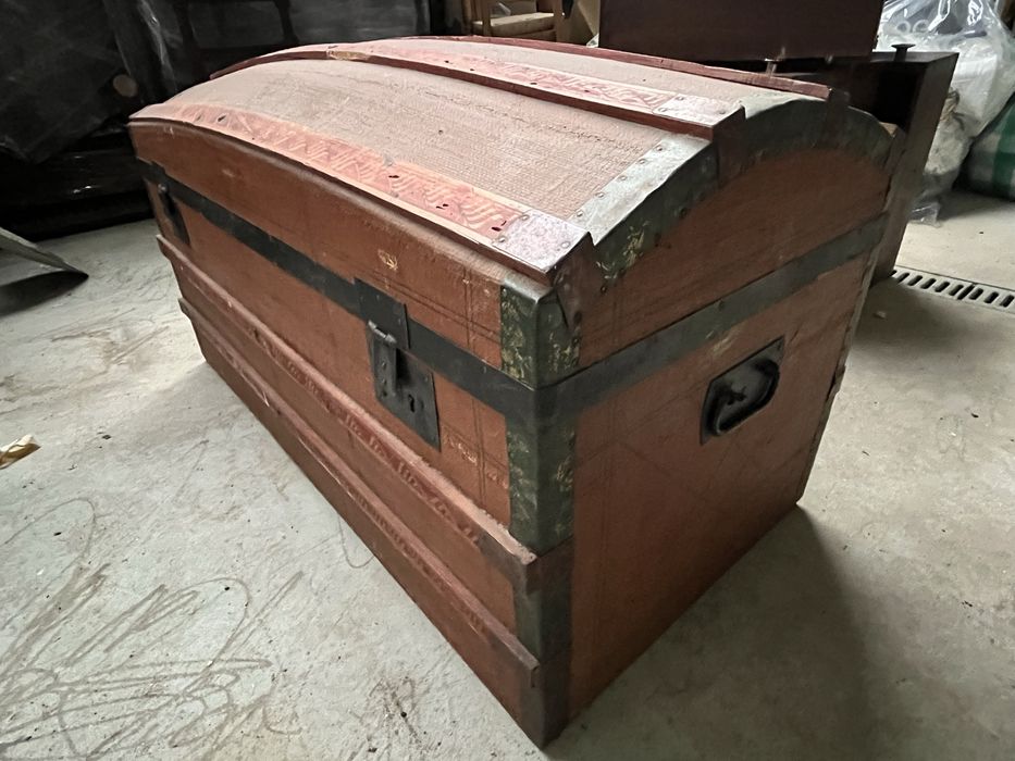 Baú vintage antigo – Ideal para decoração/restauro