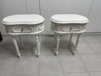Vendo 2 mesinhas cabeceira