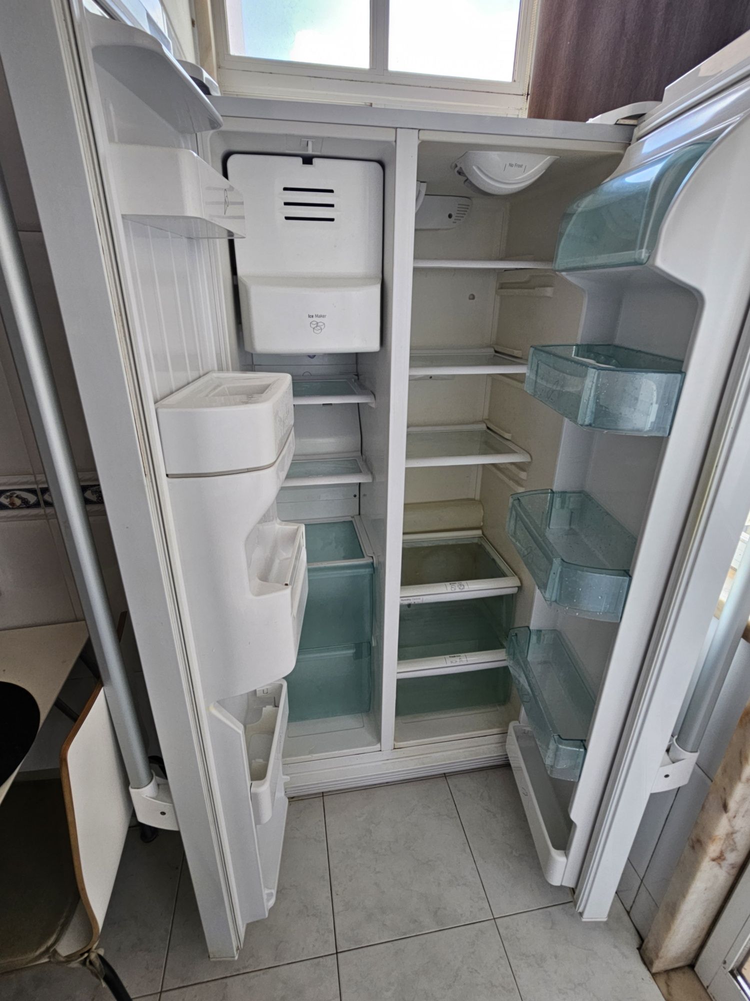 Vendo Frigorífico Americano Ariston EXCELENTE estado