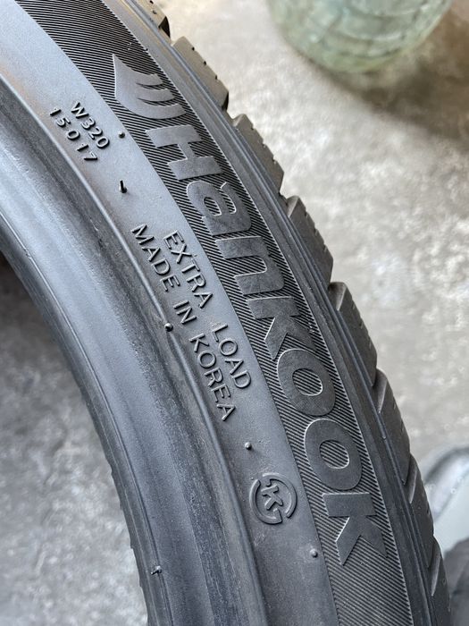 235/40 R19 Hankook Winter I*Cept evo 2 /Korea/ 2020 рік.