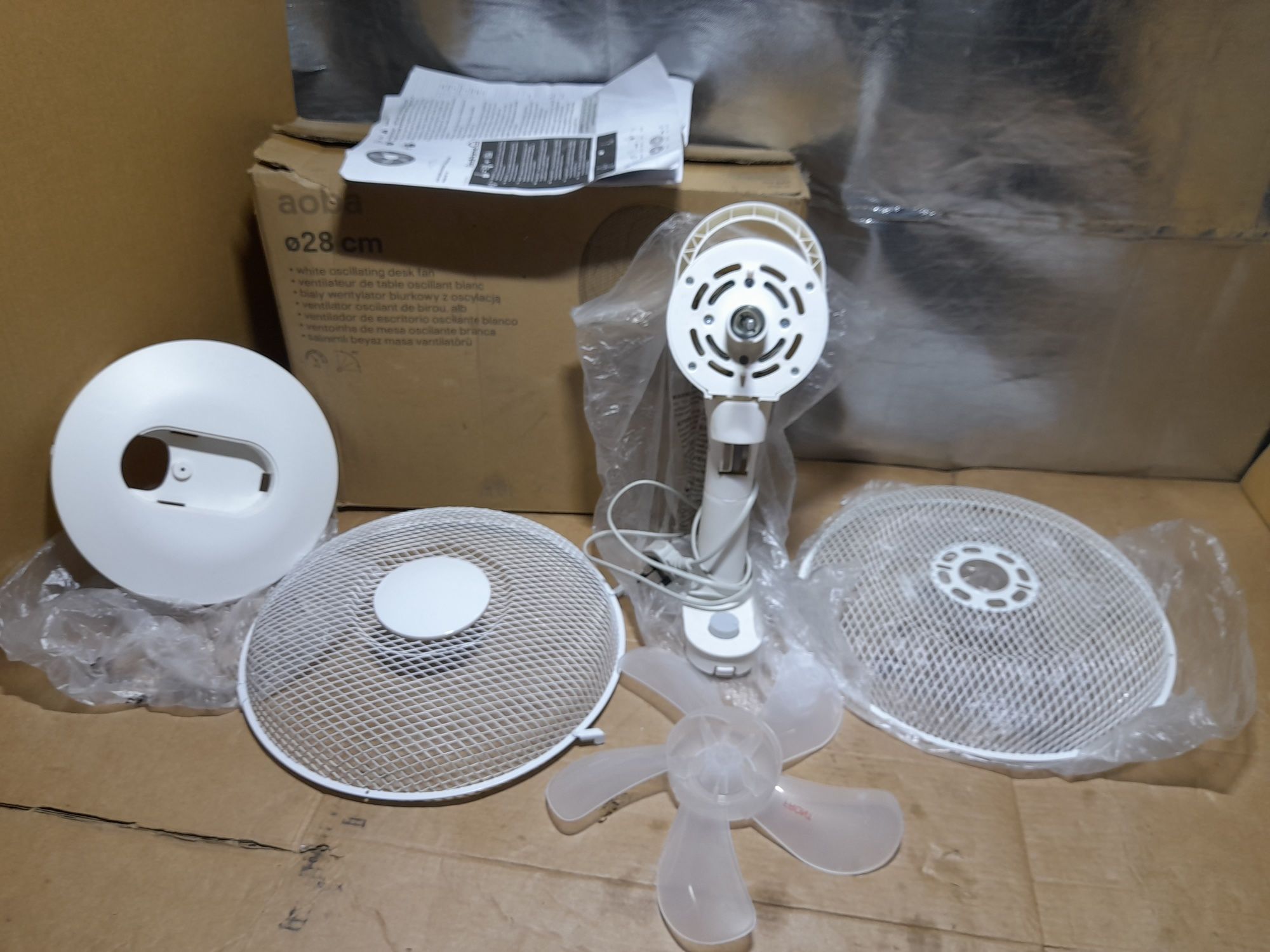 Wentylator Biurkowy 40W z Oscylacją