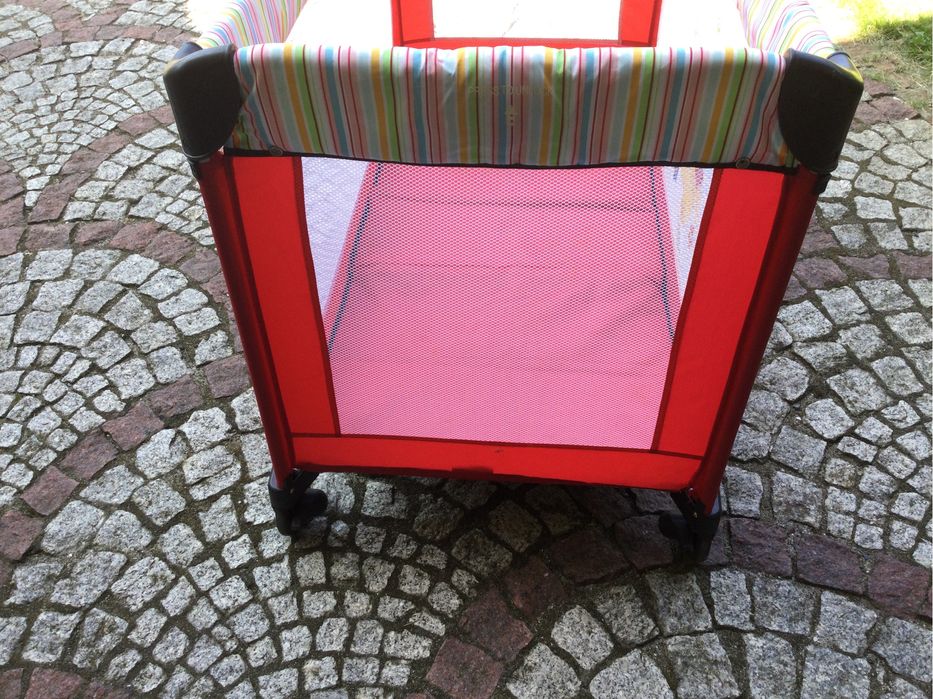 Łóżeczko turystyczne