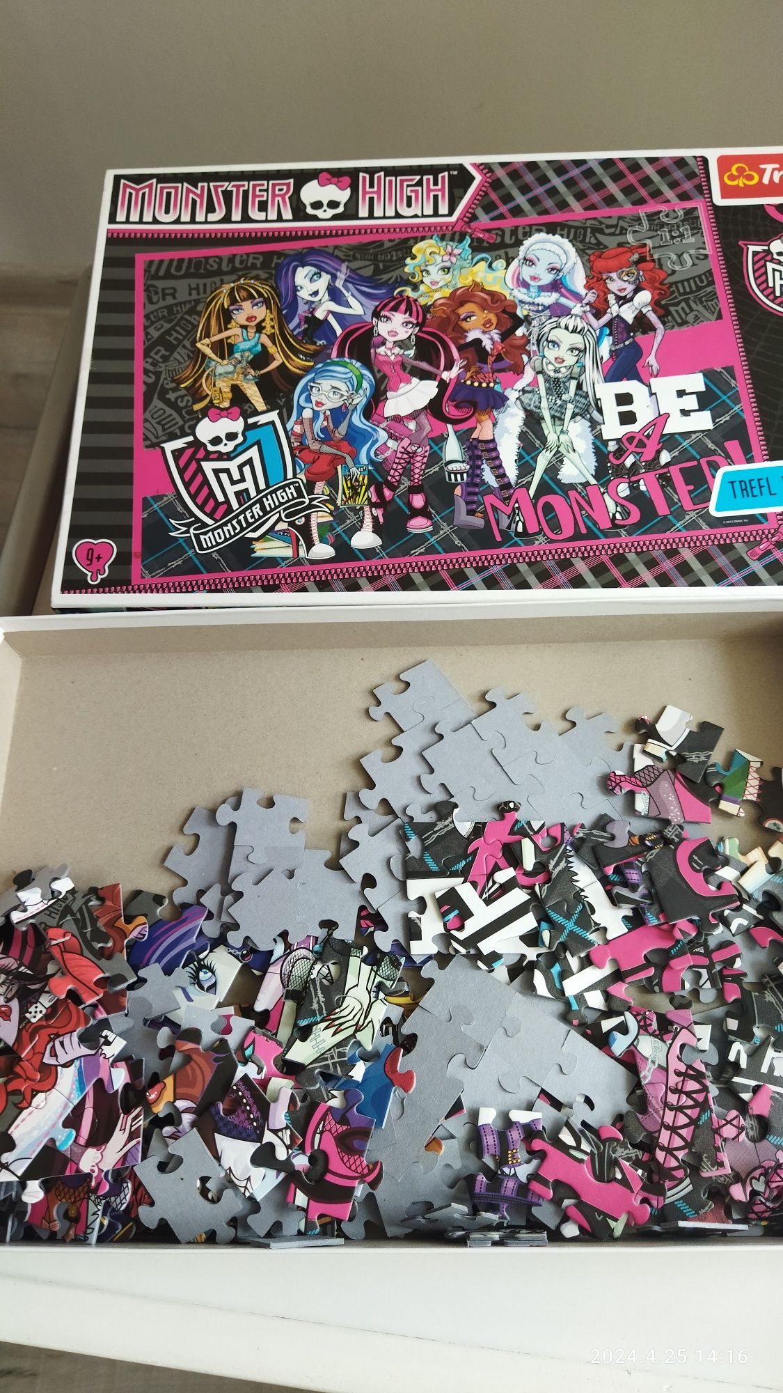 Puzzle 4 in 1, 10 in 1 Peppa, Mustang z Dzikiej Doliny, Monster High