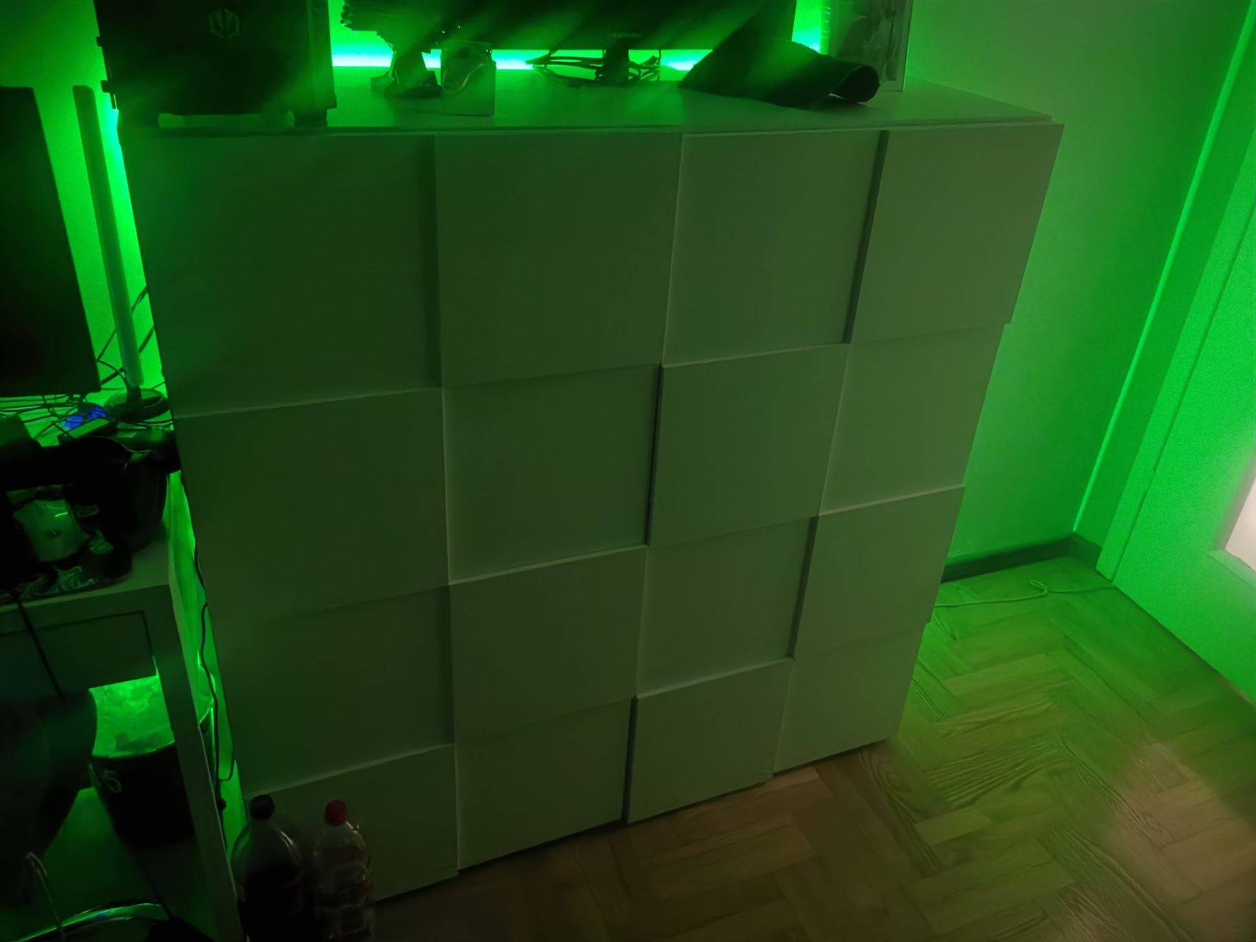 Komoda dwudrzwiowa biała z LED
