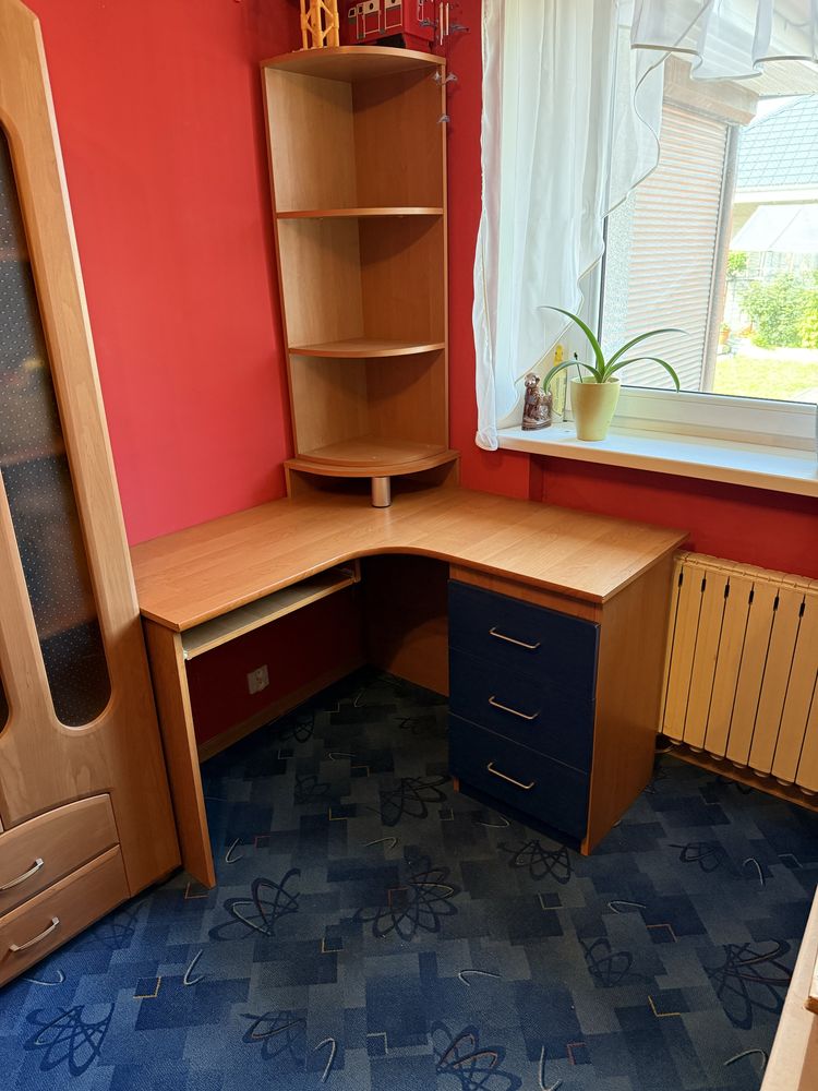 Biurko narożne z nadstawką