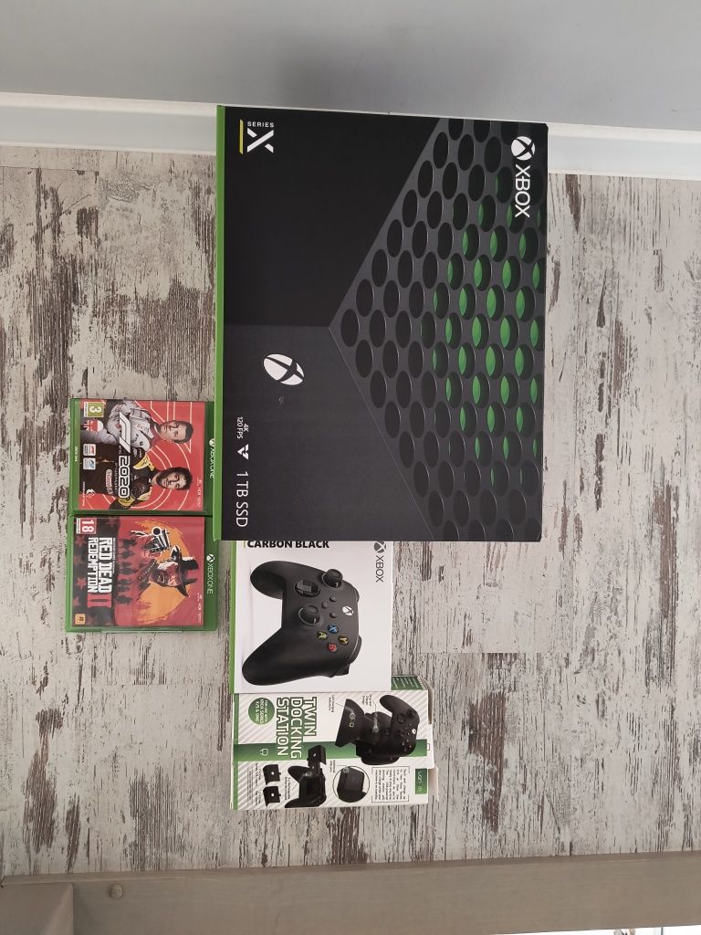 Konsola Xbox One Series X 1 TB, 2 pady, stacja dokująca, 2 gry