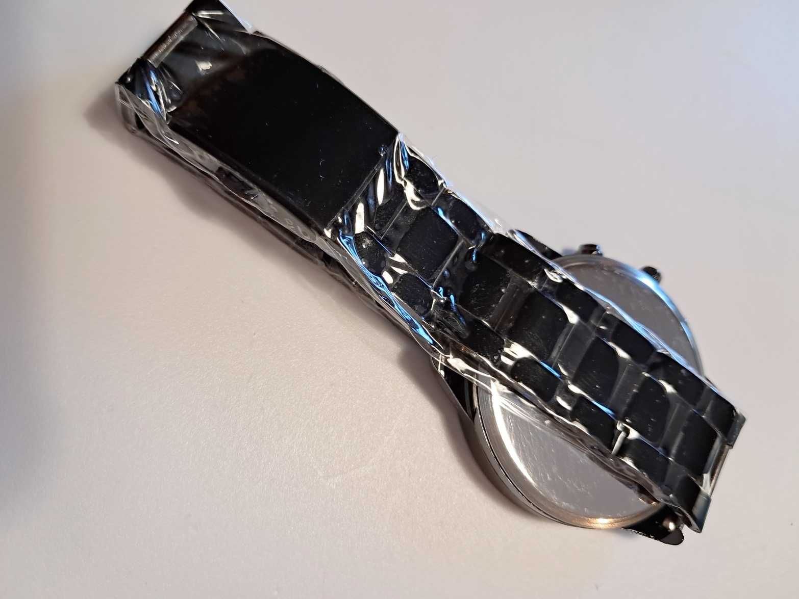 Nowy męski zegarek z bransoletą na prezent