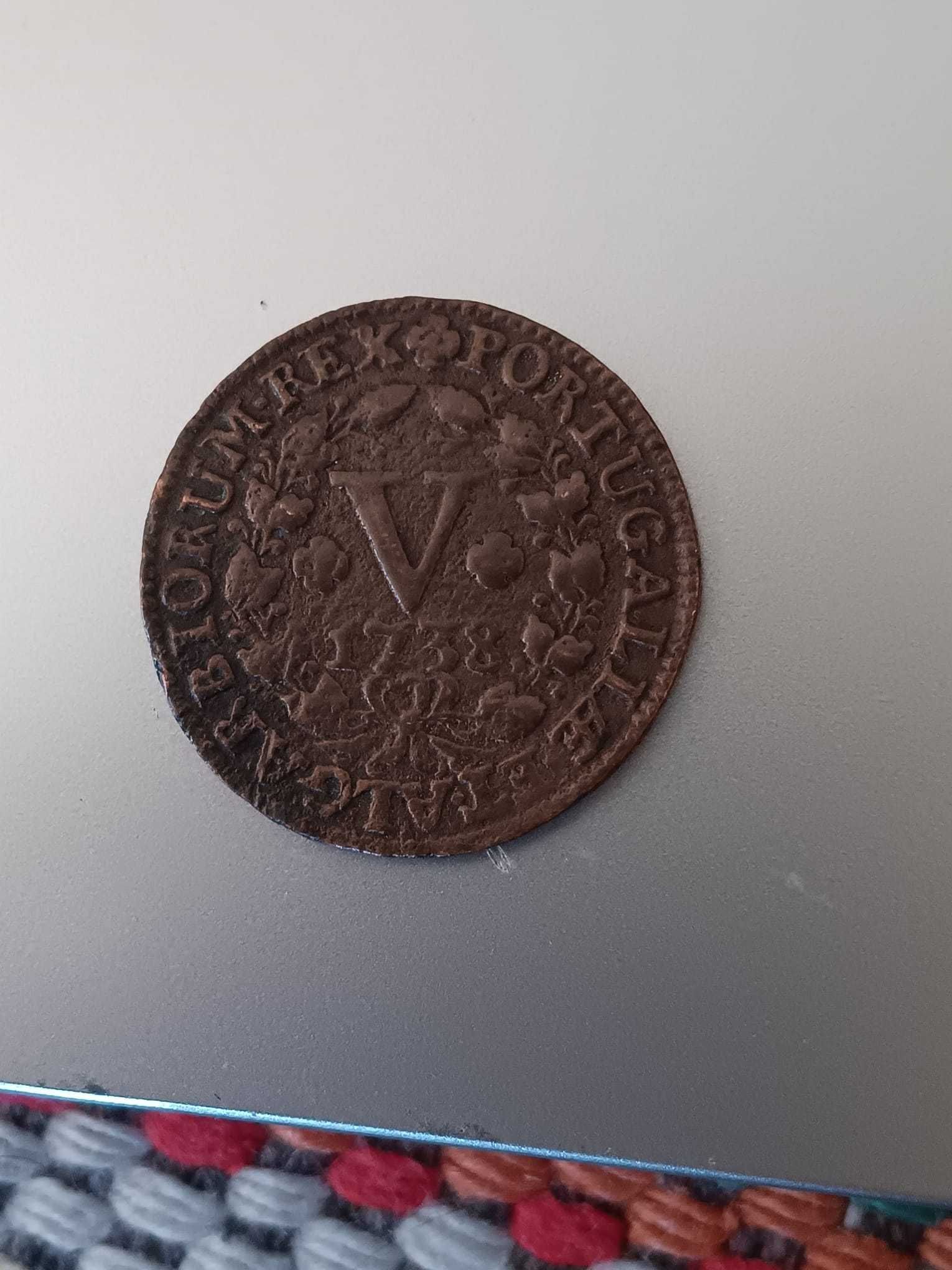 Moeda V reis - D. João V - 1738