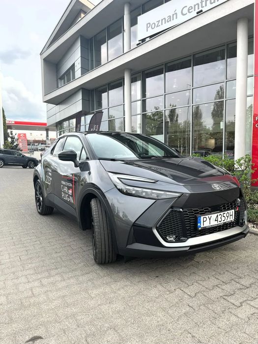Toyota C-HR Toyota C-HR 2.0 PHEV GR Sport Najmocniejsza wersja 223KM! Auto Używane