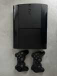 PlayStation 3 z padami i grami
