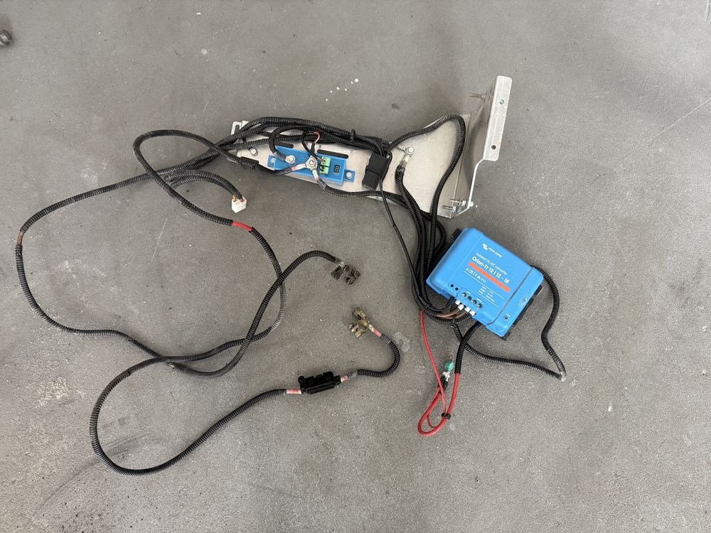 Konwerter Orion-Tr 12/12-18A (220W) ladowarka DC kamper przetwornica