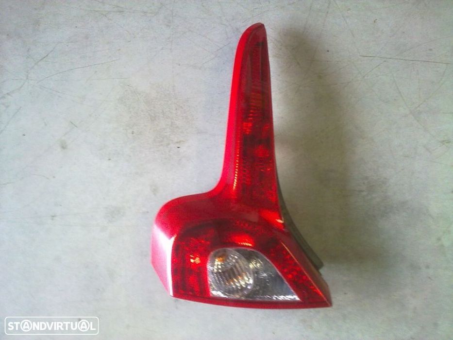 Farolim Volvo C30 2011