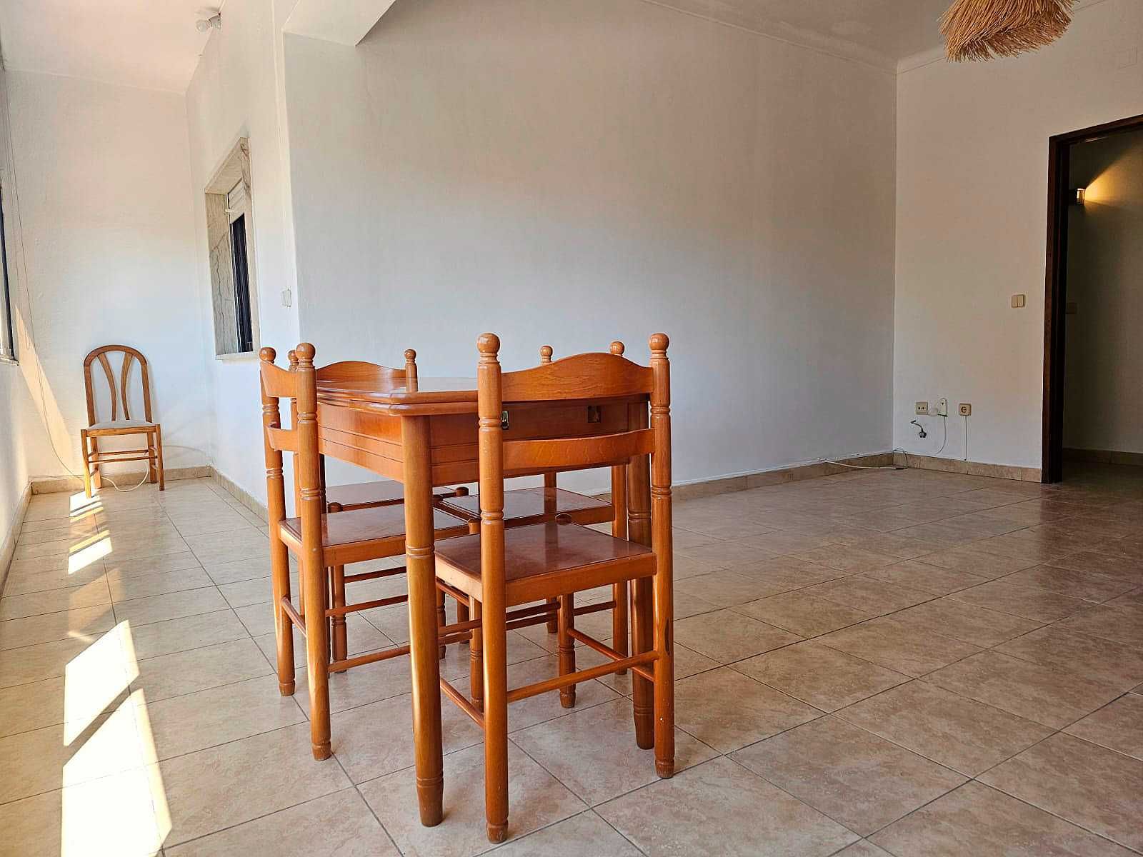 Apartamento T1 baixa Da Banheira