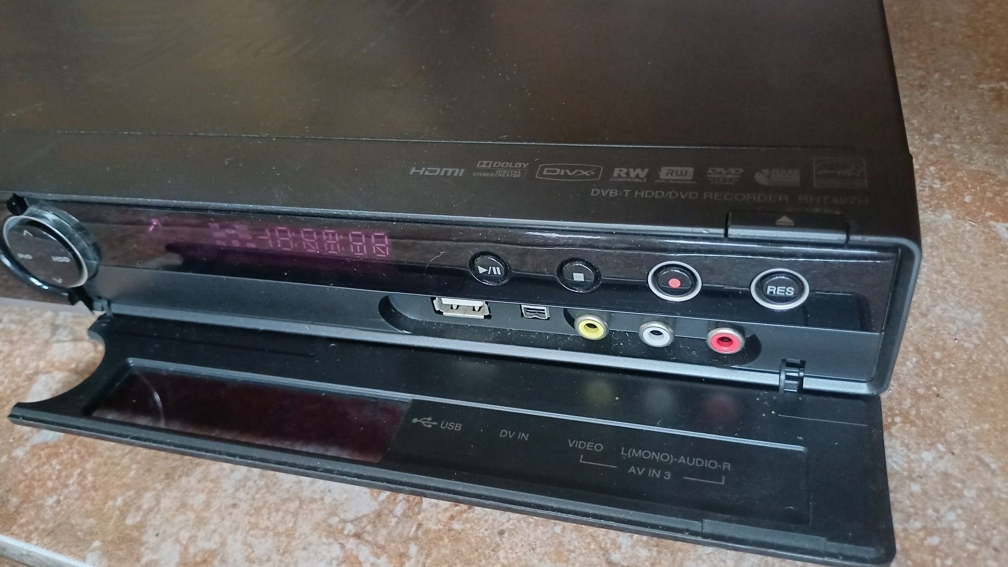 DVD LG super multi DVB-T HDD / RECORDER rht497H