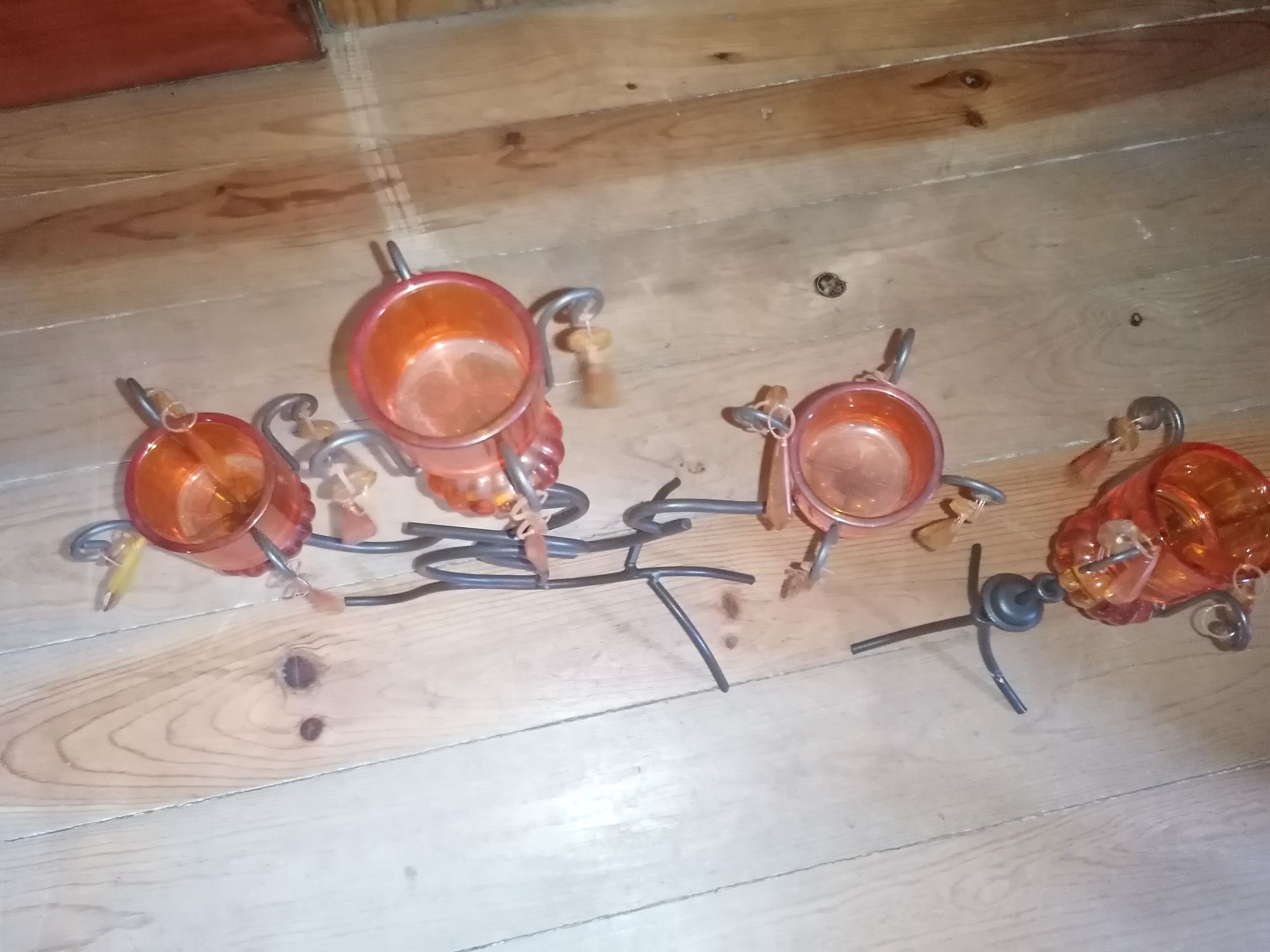 Castiçal com suporte