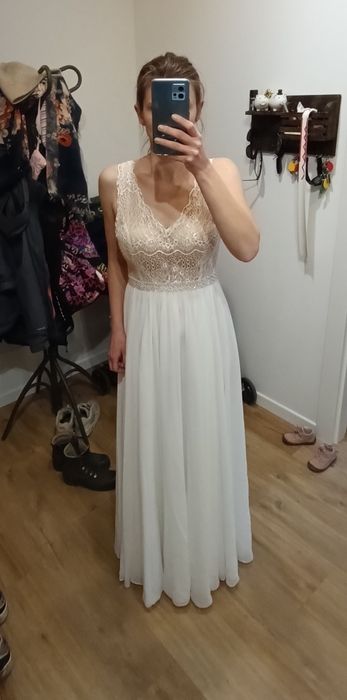 Suknia ślubna boho/rustykalna z muślinowym dołem