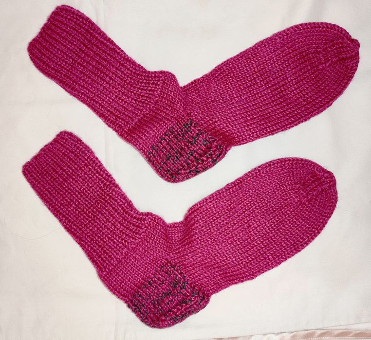 Вязаные носки, ручной работы,новые! 38 размер