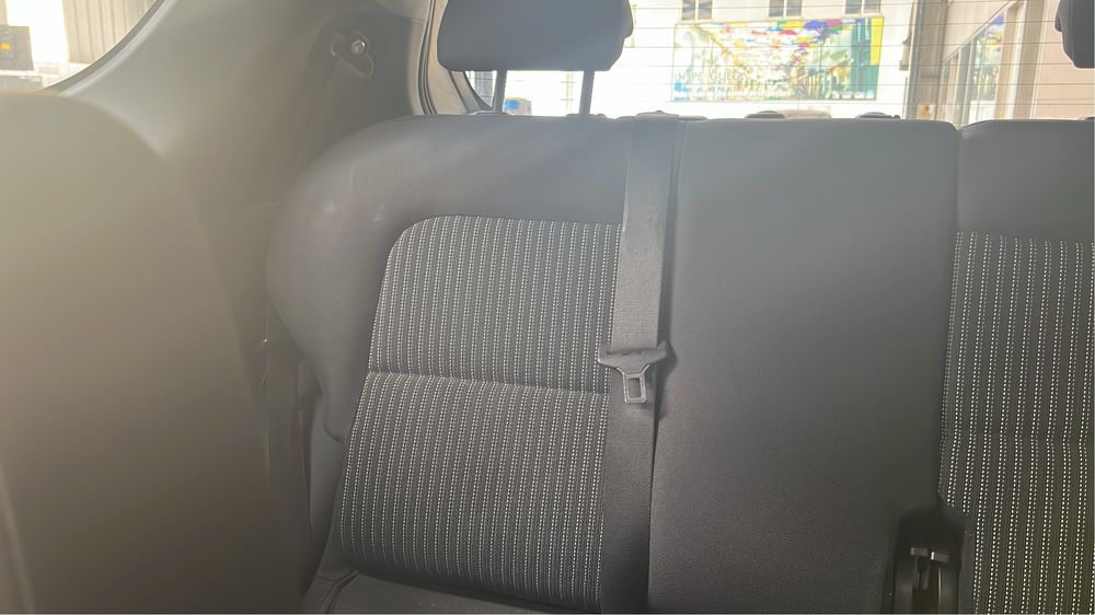 Mitsubishi colt 2008