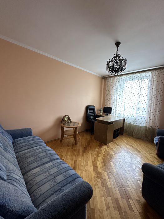 Продаж 4-х кімнатної квартири Дружба