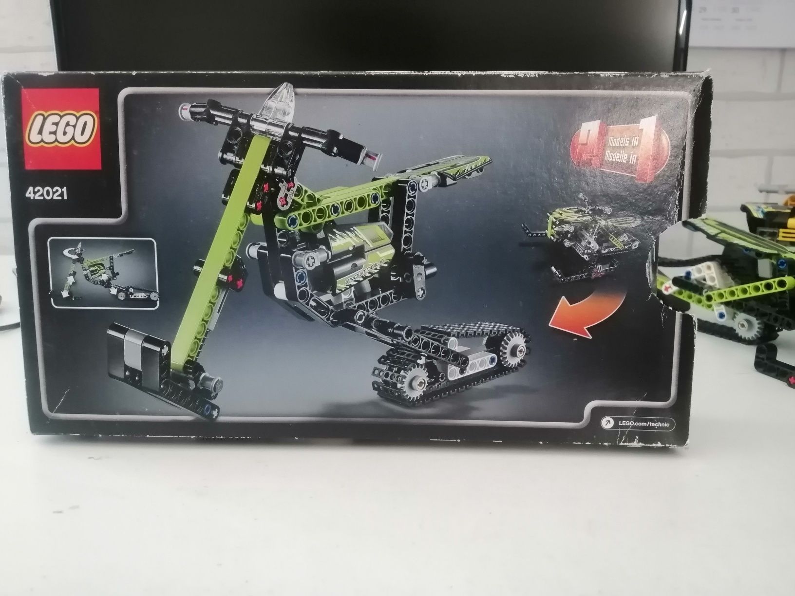 LEGO technic 42021
