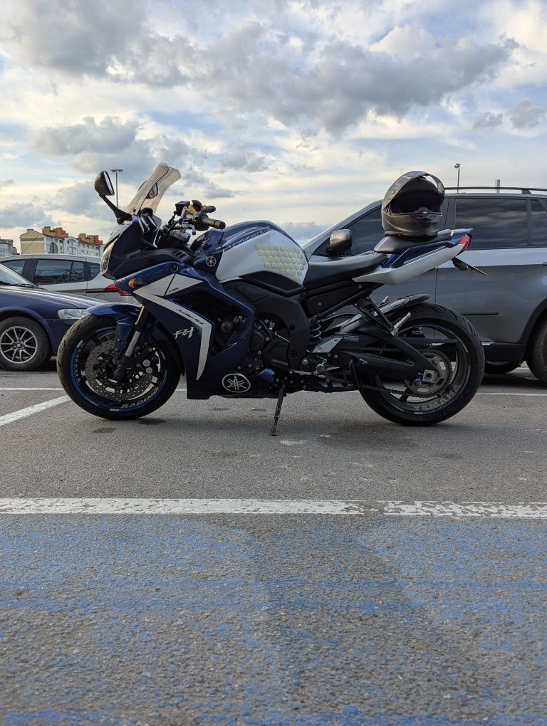 Продається YAMAHA FZ1S GT Fazer 2013