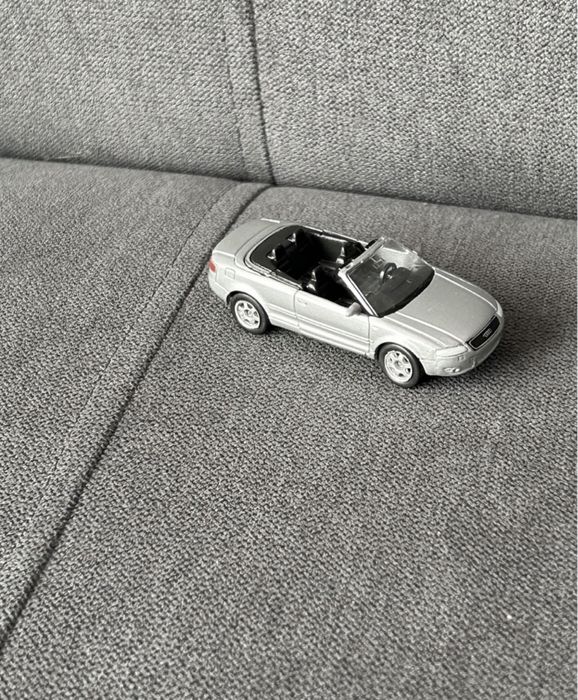 Audi a4 b6 cabrio welly