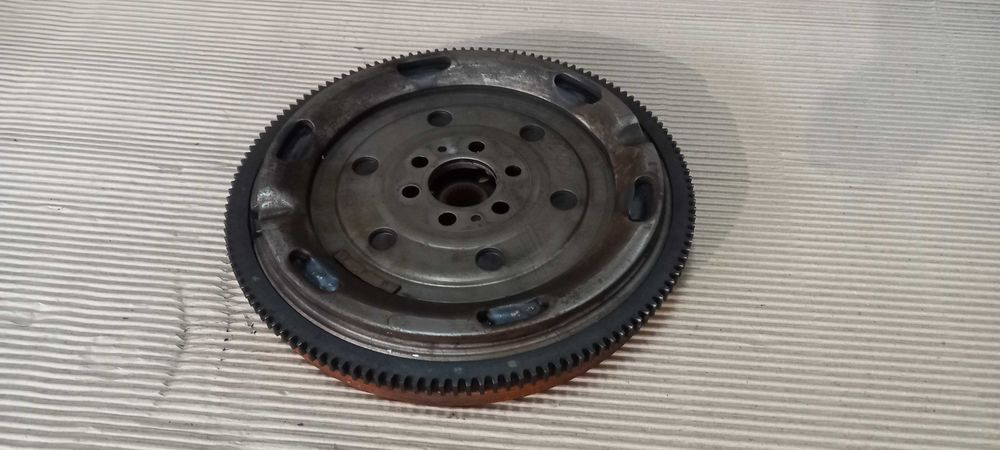 Koło zamachowe sprzęgło Audi A4 B6 2.0 FSI Multitronik GHU