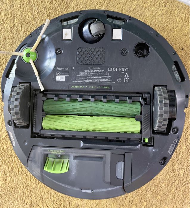 iRobot Roomba i7+ (model i7558) - używany, sprawny,