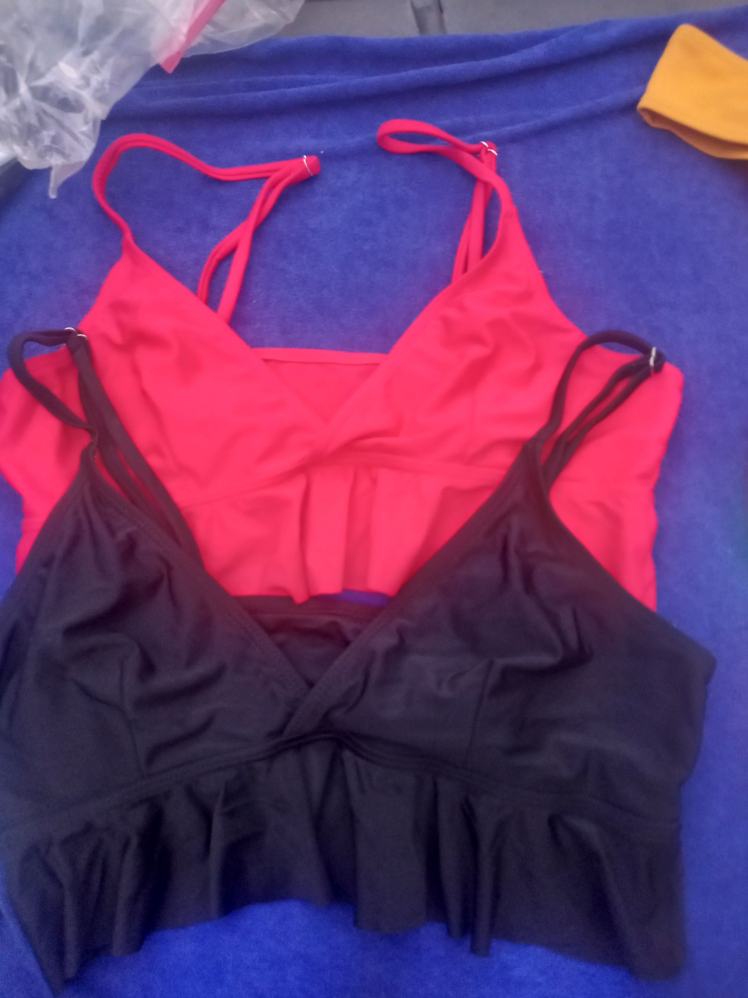 Bikinis diversos