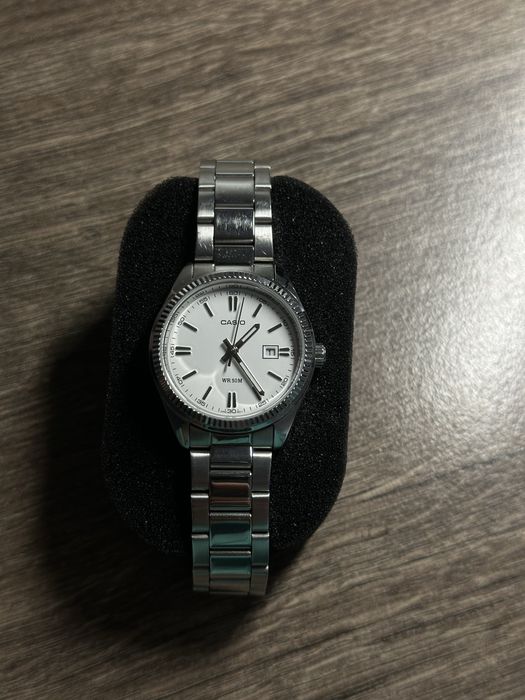 Годинник Casio жіночий